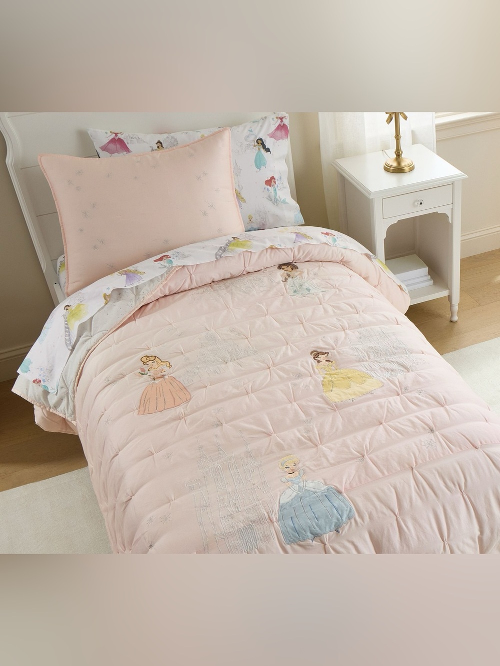 Pottery Barn Twin Disney Princess Castles Quilt